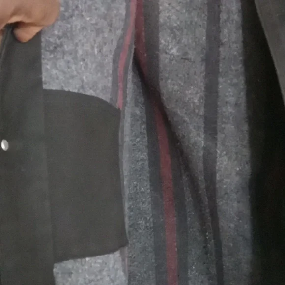 Carhartt Men's Black Jacket - Picture 12 of 12